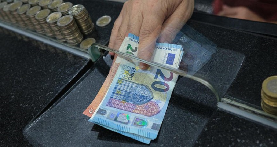 Euro bie serish poshte 114 lekeve